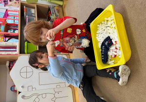 Zabawka z recyklingu