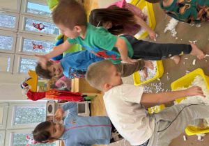 Zabawka z recyklingu