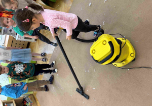 Zabawka z recyklingu