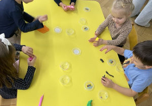 Tworzyny z ciastoliny