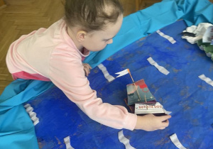 Płyniemy na ratunek pingwinom