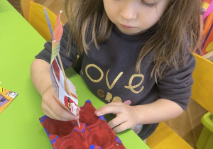 Statek - zabawka z recyklingu