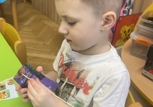 Statek - zabawka z recyklingu