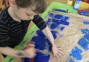 Statek - zabawka z recyklingu