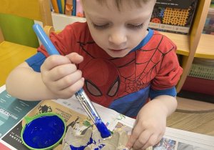 Statek - zabawka z recyklingu