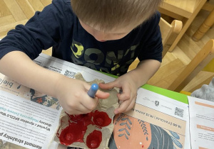 Statek - zabawka z recyklingu