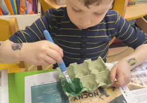 Statek - zabawka z recyklingu