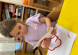 łyżwa - zabawa logopedyczno - plastyczna