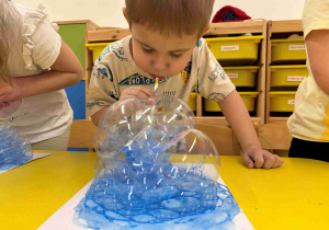 łyżwa - zabawa logopedyczno - plastyczna