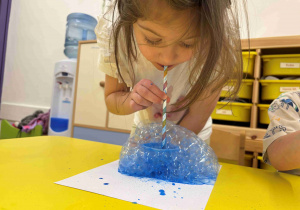 łyżwa - zabawa logopedyczno - plastyczna