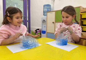 łyżwa - zabawa logopedyczno - plastyczna