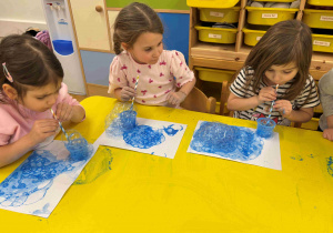 łyżwa - zabawa logopedyczno - plastyczna