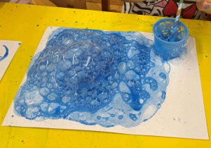 łyżwa - zabawa logopedyczno - plastyczna