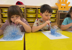 łyżwa - zabawa logopedyczno - plastyczna