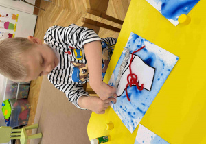 łyżwa - zabawa logopedyczno - plastyczna