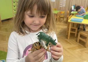 Zwierzęta egzotyczne - zabawa sensoryczna