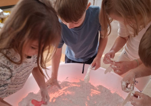 Walentynkowa zabawa sensoryczna