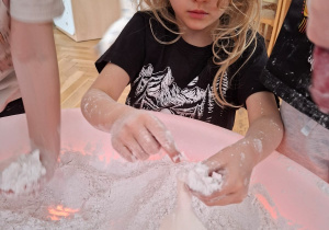 Walentynkowa zabawa sensoryczna