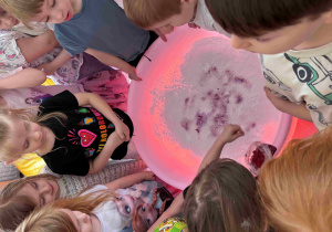 Walentynkowa zabawa sensoryczna