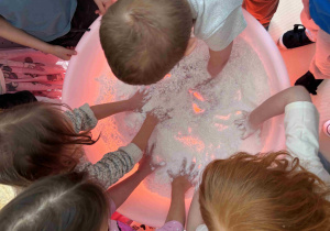 Walentynkowa zabawa sensoryczna