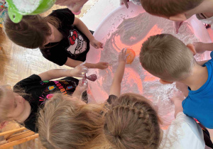 Walentynkowa zabawa sensoryczna