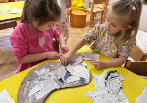 Ptak z surowców wtórnych