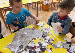 Ptak z surowców wtórnych