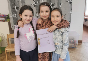 Stefcia z koleżankami