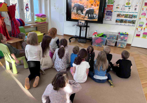 Słoń - zabawa oddechowa i relaksacyjna