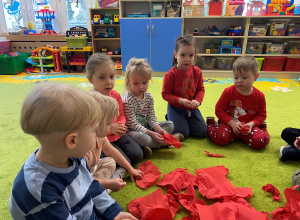 Tydzień hiszpański- zabawy ''corrida" i ''la tomatina"