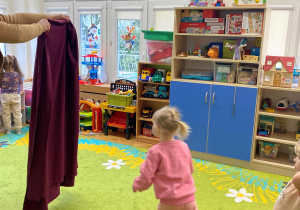 Tydzień hiszpański- zabawy ''corrida" i ''la tomatina"