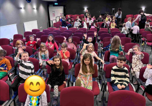 W teatrze "Trzy świnki Chrum"