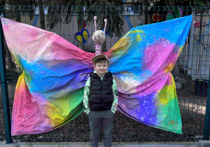 Motyl - zabawa sensoryczno - plastyczna
