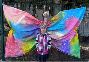 Motyl - zabawa sensoryczno - plastyczna