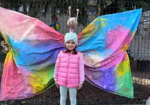 Motyl - zabawa sensoryczno - plastyczna