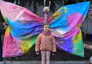 Motyl - zabawa sensoryczno - plastyczna