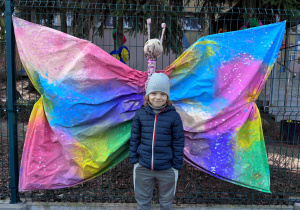 Motyl - zabawa sensoryczno - plastyczna