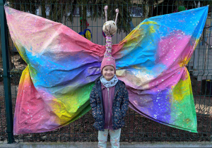 Motyl - zabawa sensoryczno - plastyczna