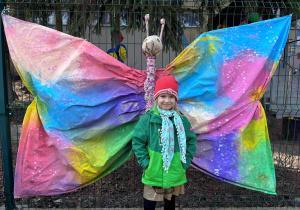 Motyl - zabawa sensoryczno - plastyczna