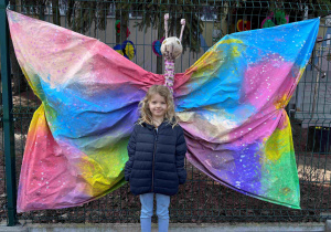 Motyl - zabawa sensoryczno - plastyczna