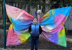 Motyl - zabawa sensoryczno - plastyczna