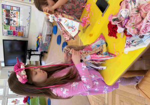 Robimy kukiełki i bawimy się w teatr