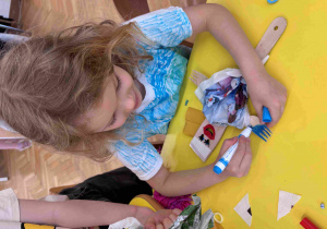 Robimy kukiełki i bawimy się w teatr