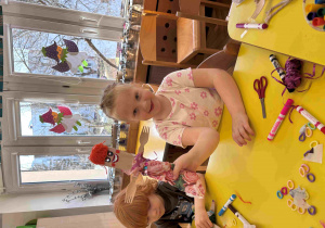 Robimy kukiełki i bawimy się w teatr