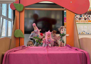 Robimy kukiełki i bawimy się w teatr