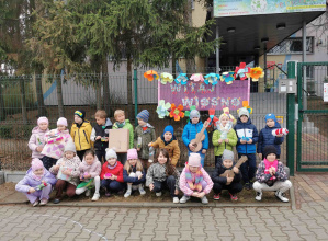 grupa Sowy wita wiosnę