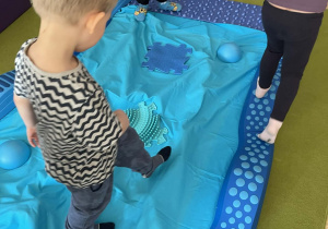 Cztery żywioły - zabawy sensoryczne