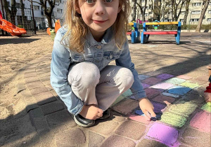 Zabawy na placyku przedszkolnym