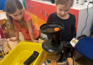 Dzień Marchewki-Robimy Sok