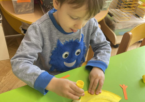 Kurczaczek - praca plastyczna